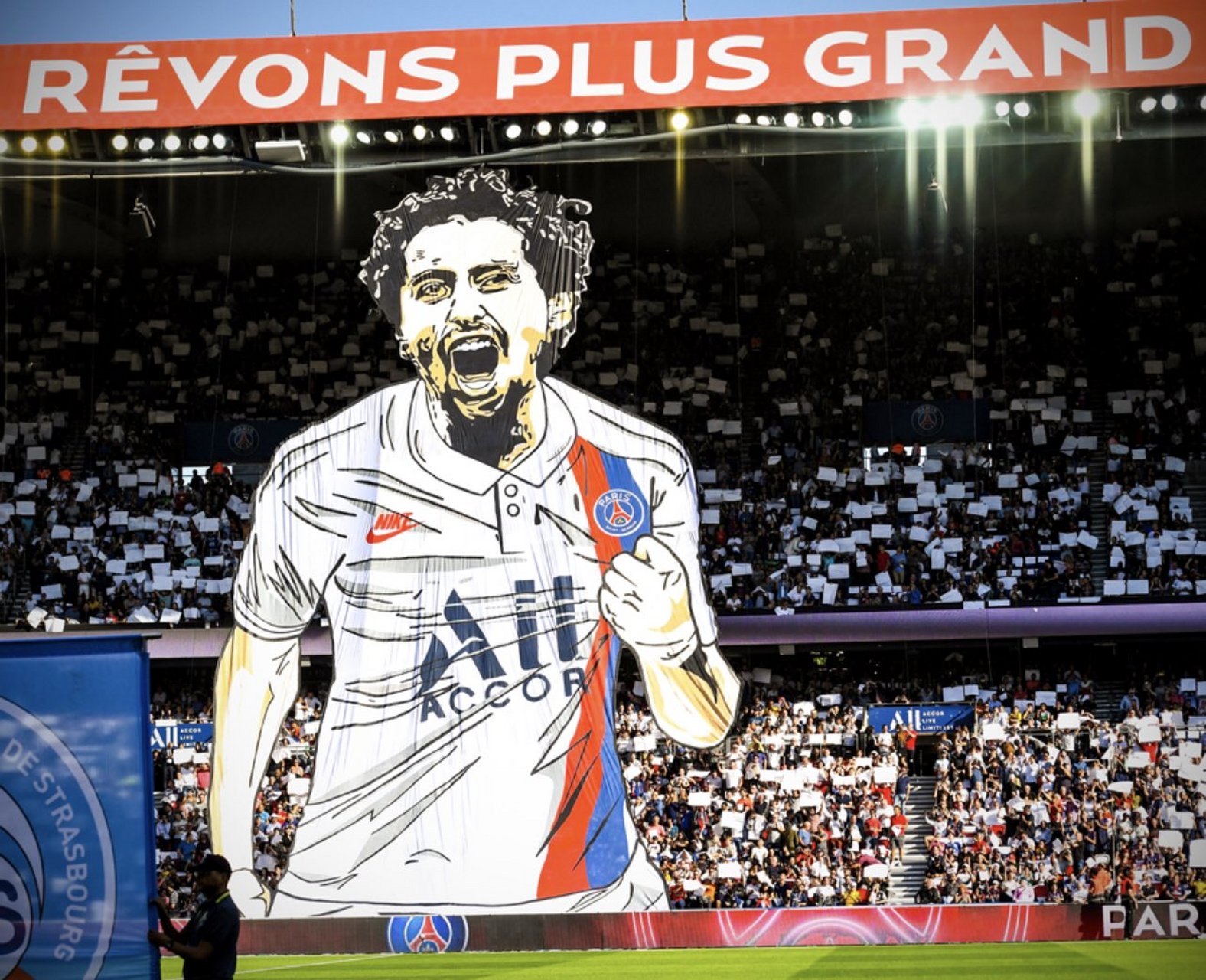 关于美国逆转里昂，马尔基尼奥斯爆发神勇的信息