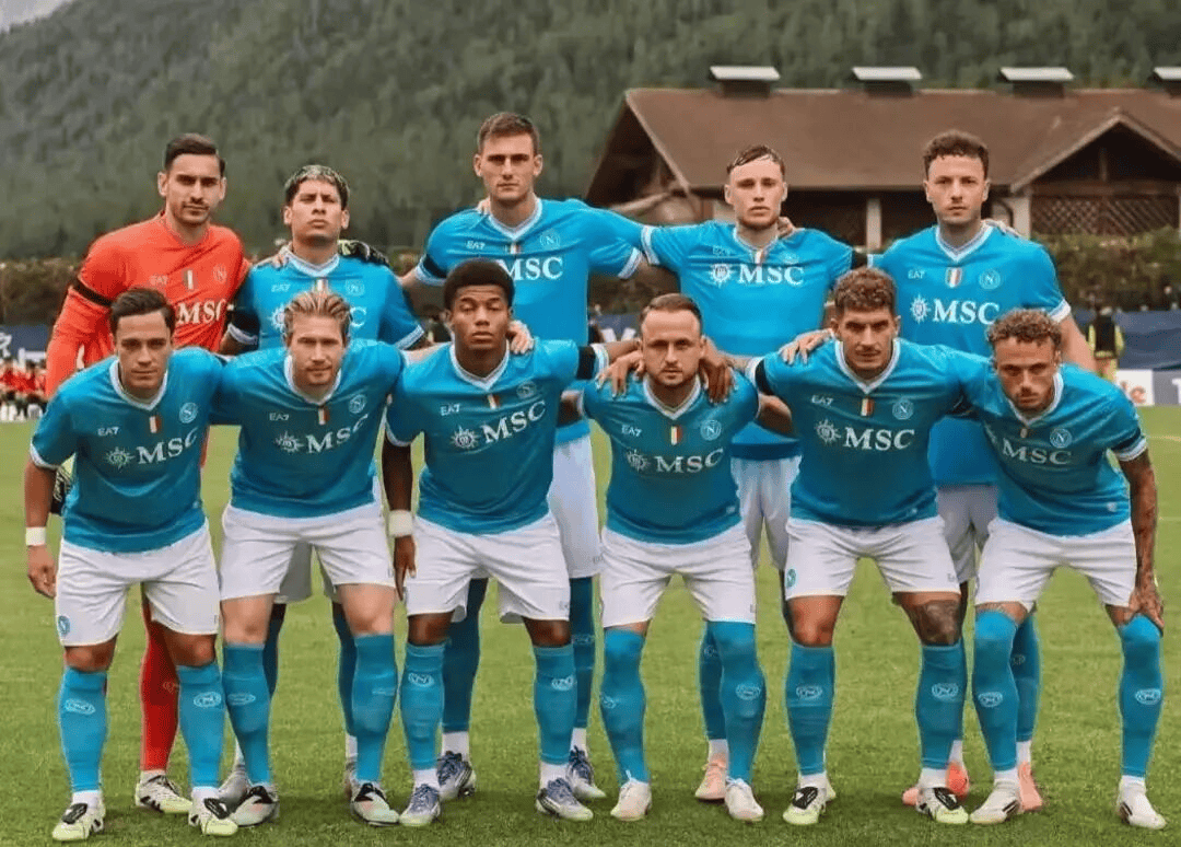 那不勒斯客场击败巴勒莫，争冠气势如虹的简单介绍