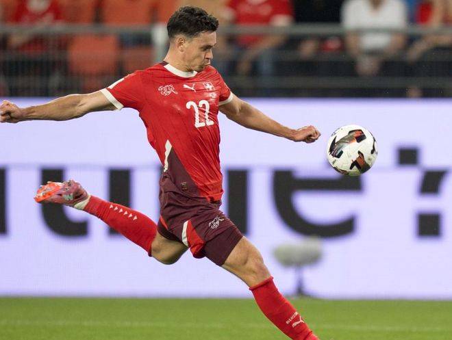 包含欧预赛豪强对决，实力碰撞，看点十足的词条