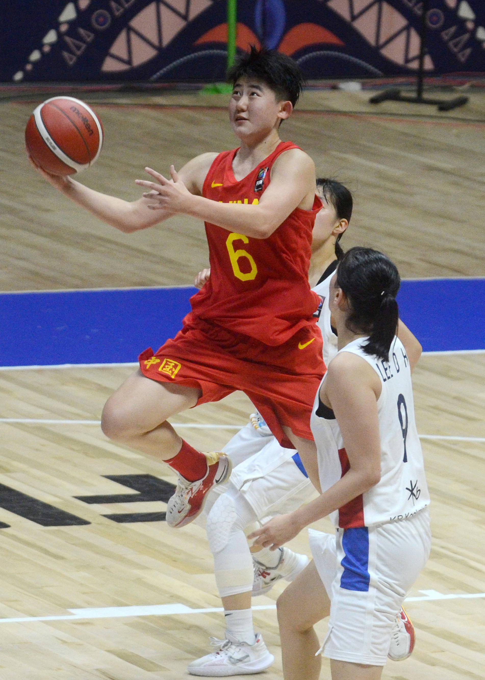 包含非洲篮球锦标赛即将展开，各队士气高昂的词条