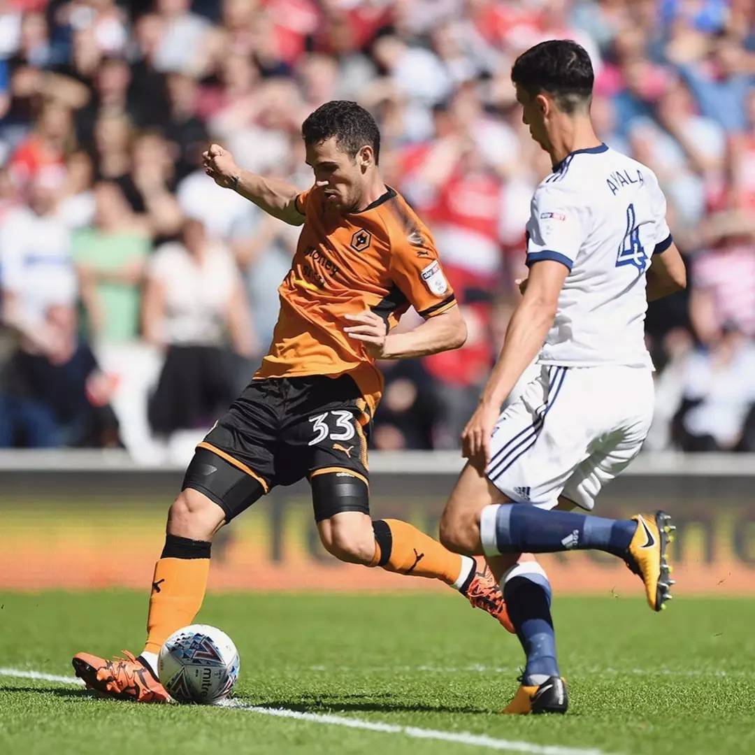 对手送礼，狼队主场大胜米德尔斯堡的简单介绍