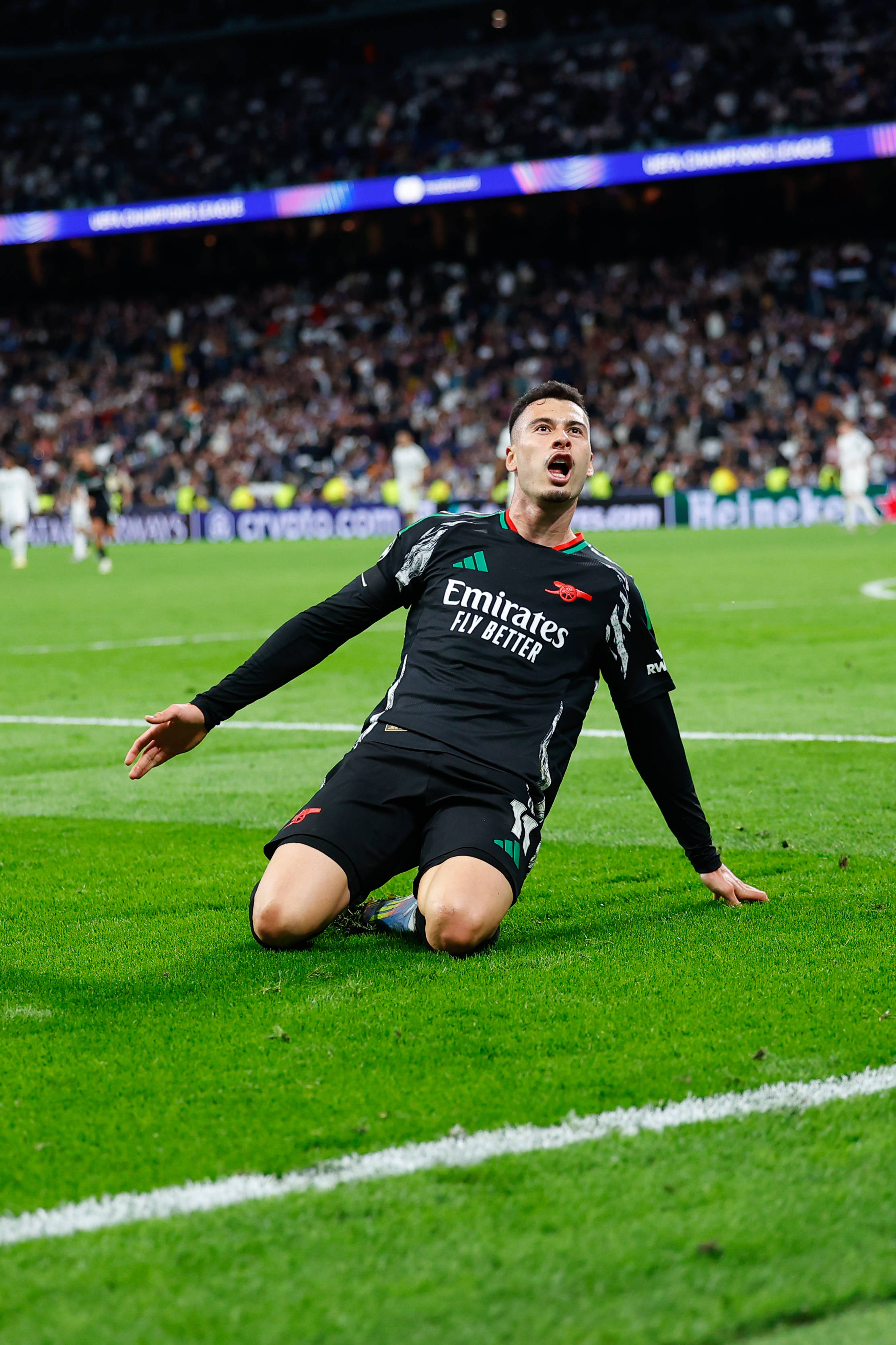 皇马逆袭晋级,欧冠四强赛后再度开城 皇马逆袭晋级,欧冠四强赛后再度开城