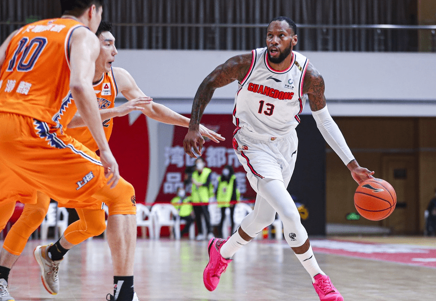 关于江苏队振臂一呼，力克对手赢得比赛的信息