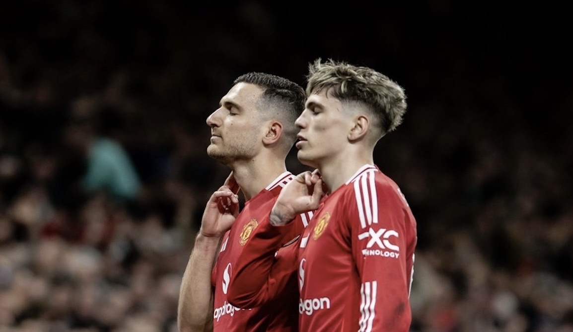 包含曼联艰难晋级，奋力击败强敌的词条