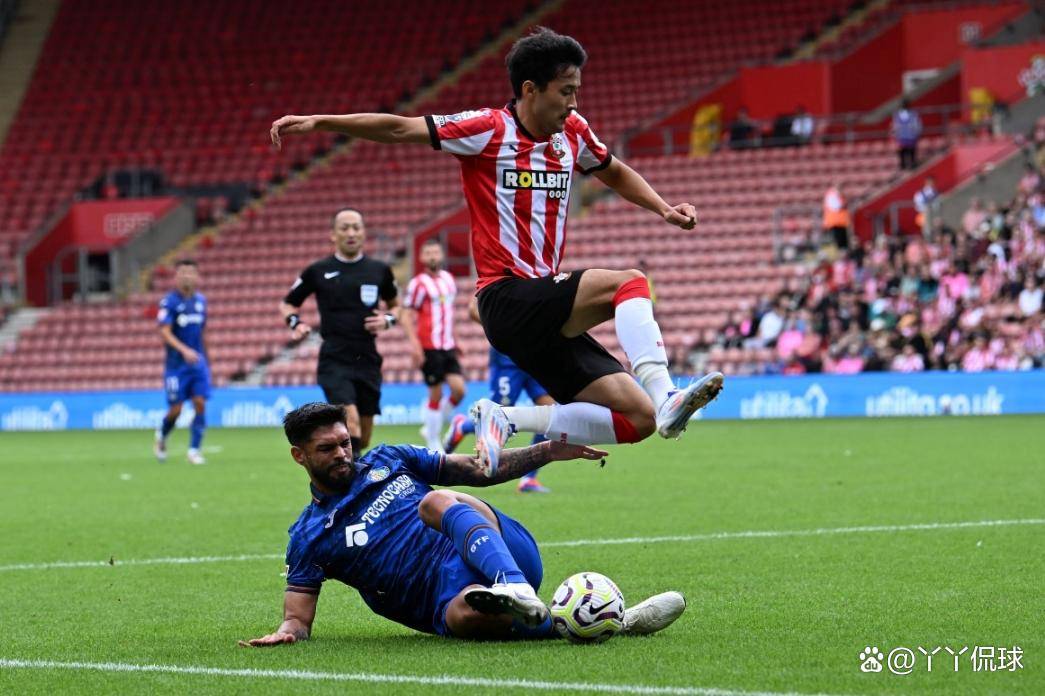 包含赫塔费队在比赛中鏖战，最终成功的词条