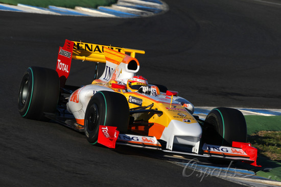 迈凯伦力克红牛二队,阿隆索带队取胜的简单介绍 迈凯伦力克红牛二队,阿隆索带队取胜的简单介绍