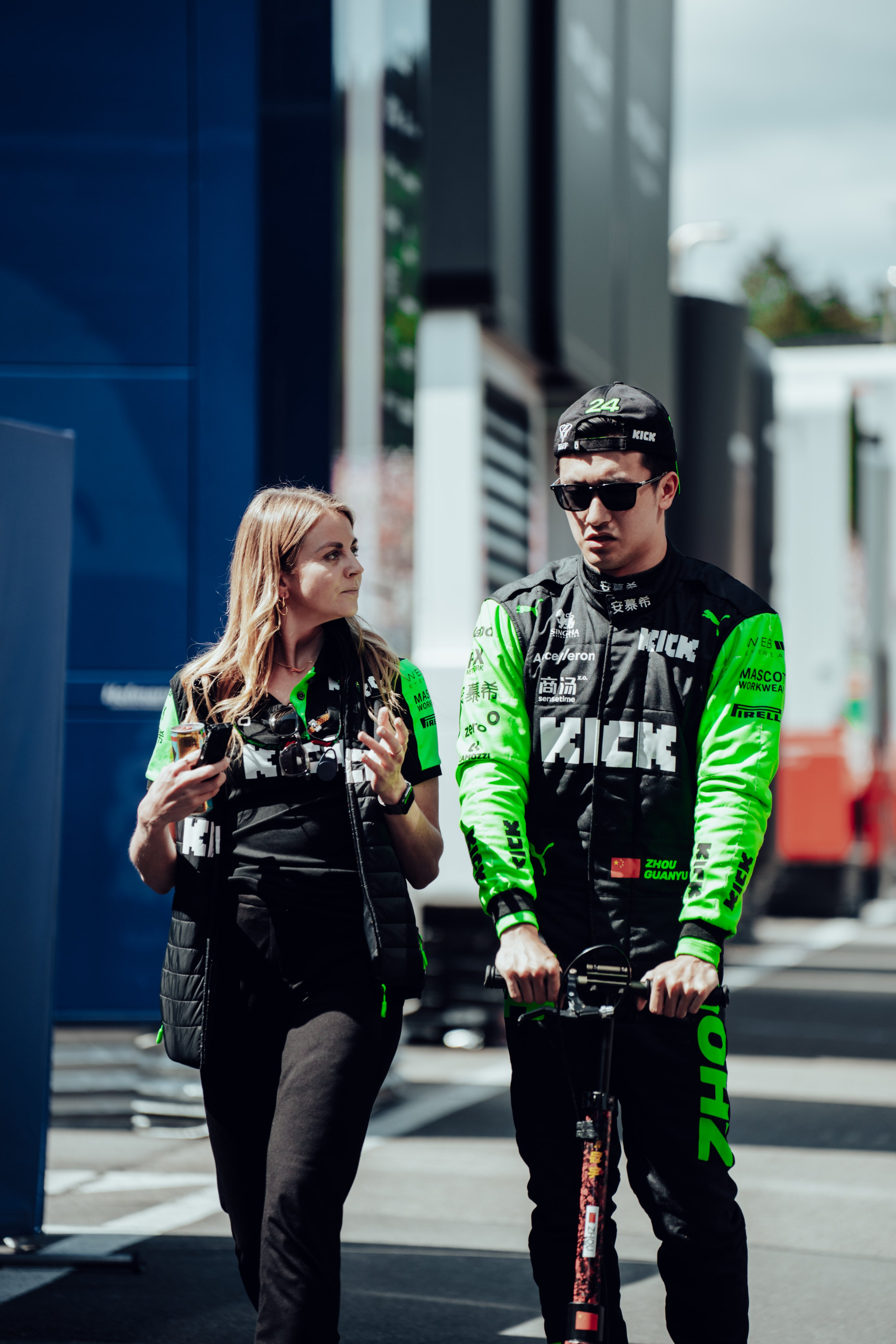 红牛车队绝杀哈斯车队，周冠宇扛起全队的简单介绍