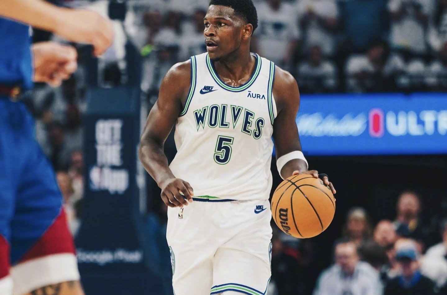 关于捷克队斗志昂扬，大胜夺得晋级资格的信息