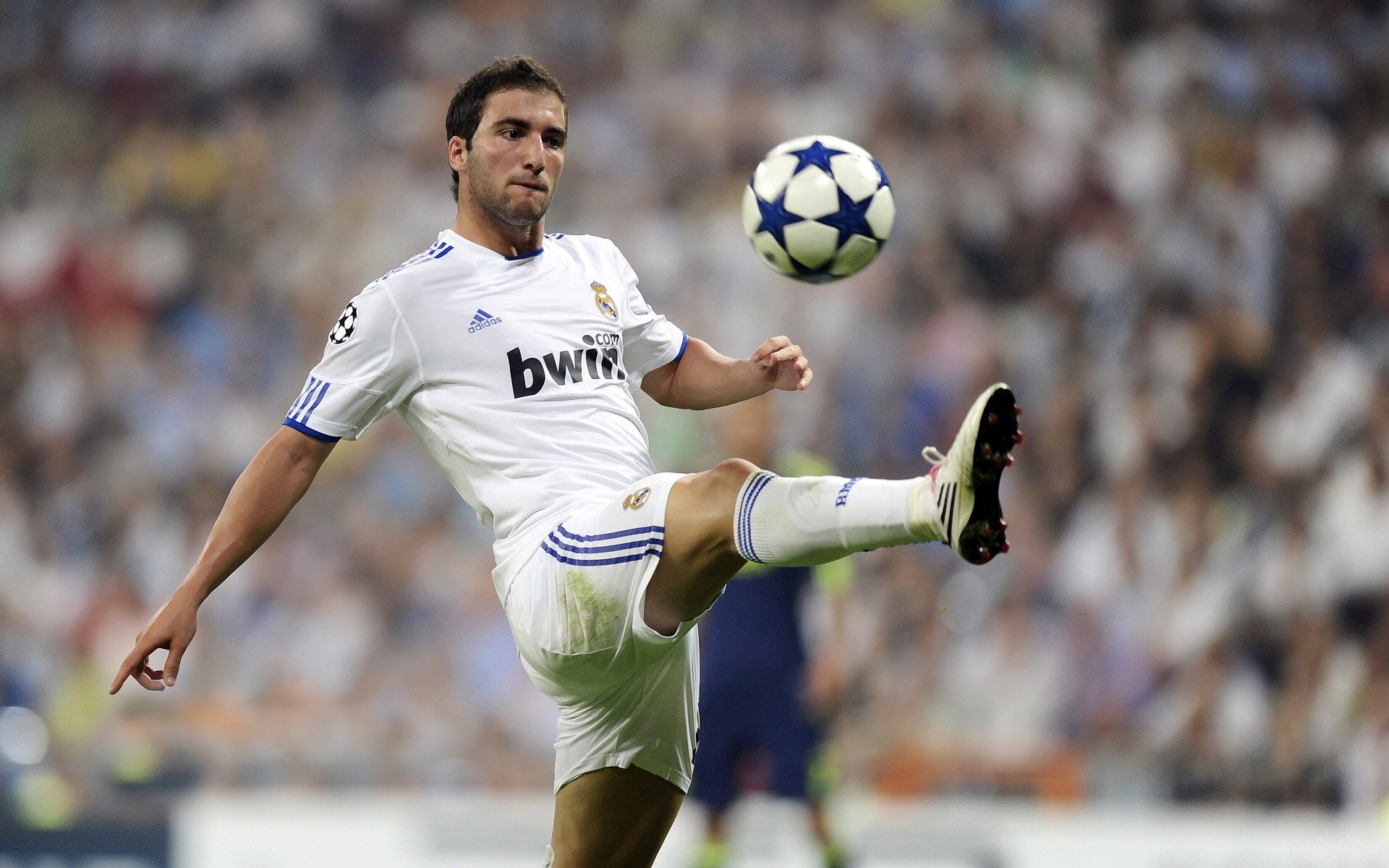 羽球场上的一夜双星，印度队轻取德国队，戴资颖点燃赛场